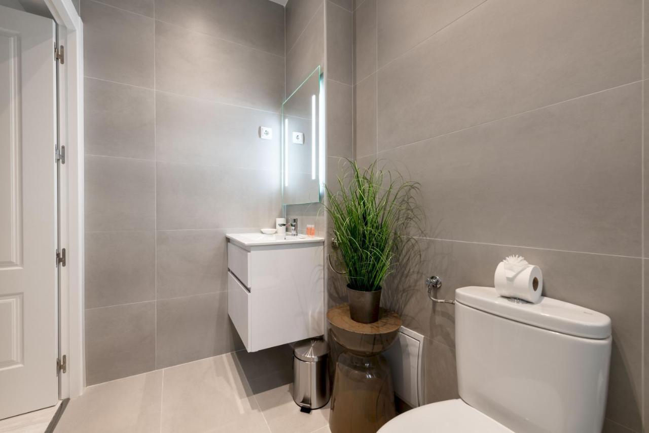 1 Bedroom 1 Bathroom- Lavapies- Minty Stay- Ave Maria Madrid Esterno foto